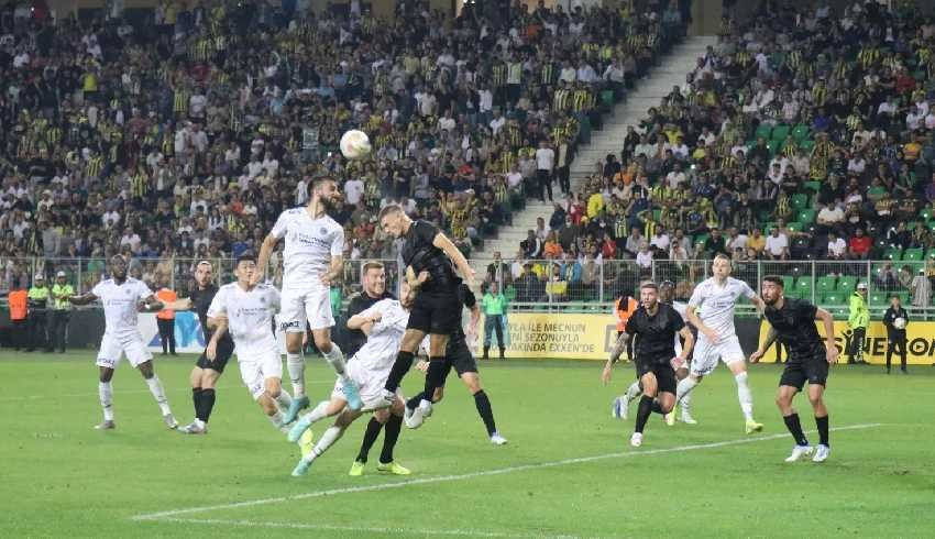 Fenerbahçe hazırlık maçında Hull City i 2-0 yendi